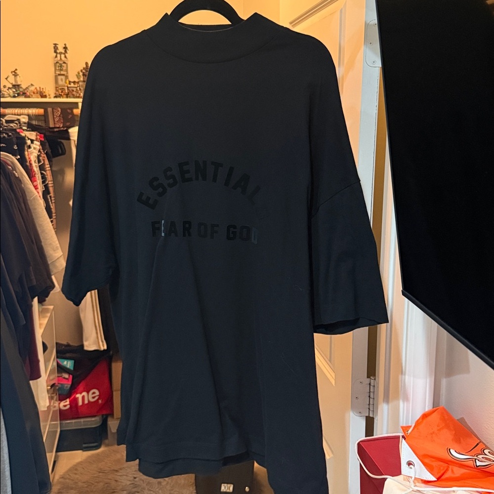 Fear of God Essentials Oversized Black Tee